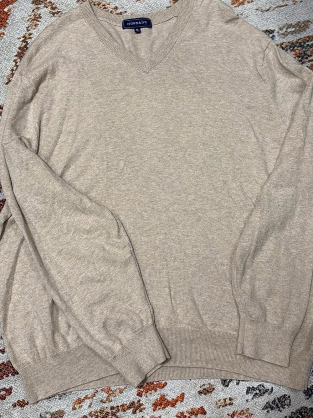 crown & ivy Men's V-Neck Sweater in Light Taupe